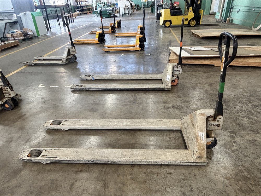 Crown "PTH50" Pallet Jack
