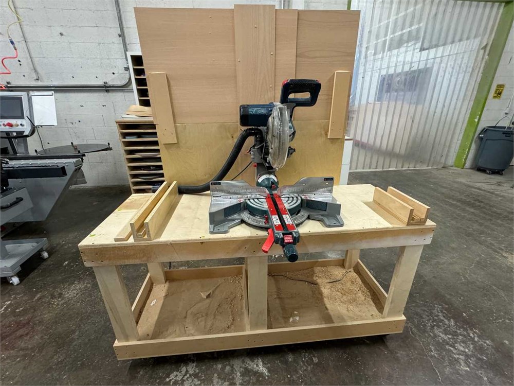 Bosch "CM10GD" 10" Sliding Miter Saw