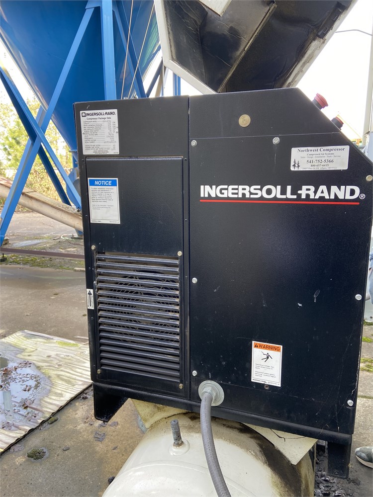 Ingersoll Rand "SSR-EP30" 30 HP Air Compressor