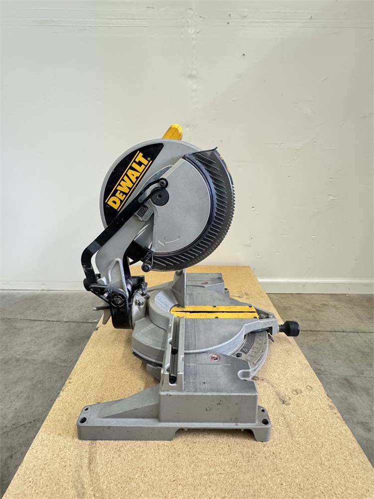 DeWalt "DW705" Miter Saw