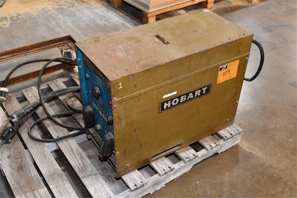 Hobart "RC-256" Wire/M.I.G. Welder