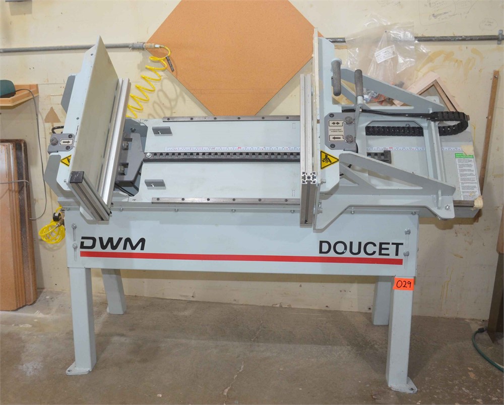 Doucet "DWM-36" Drawer box clamp