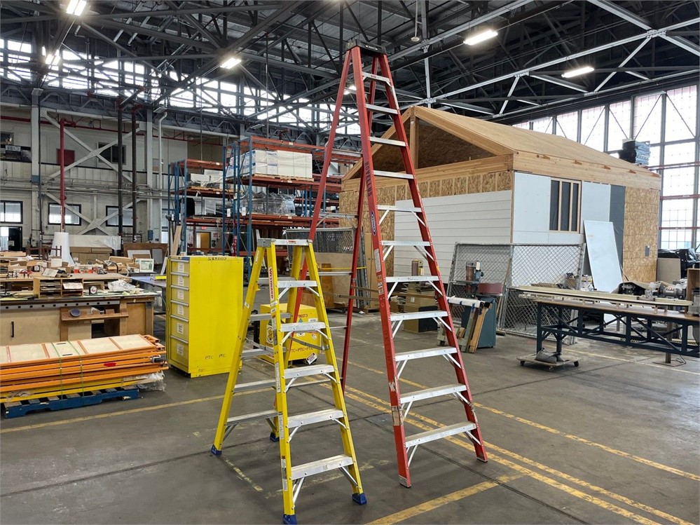 12' & 6' Fiberglass Ladders - Qty (2)