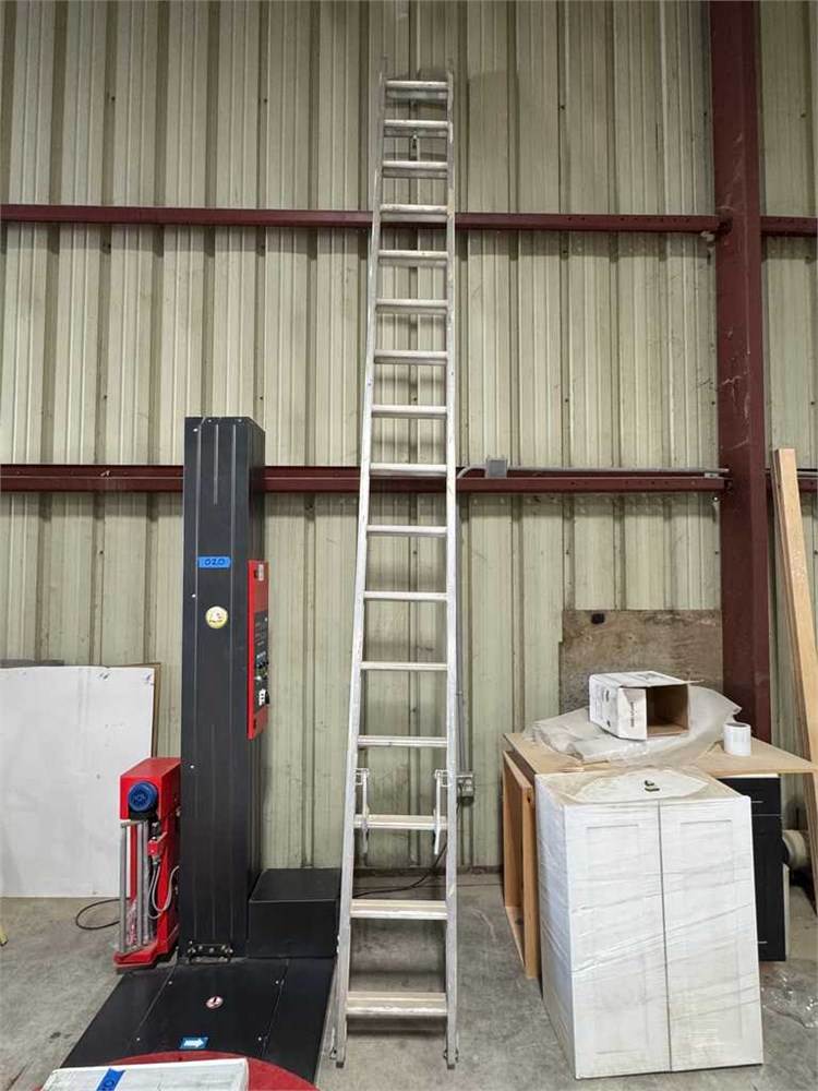 Werner "D1332" Shop Ladder