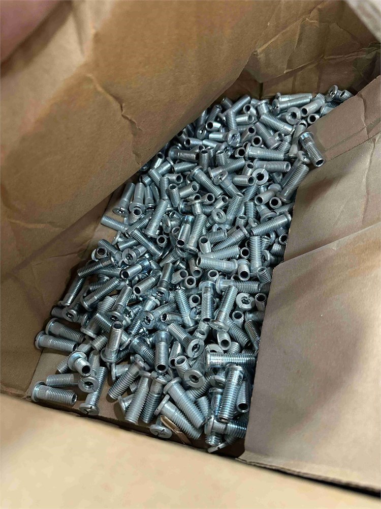 Pallet of Misc Hardware