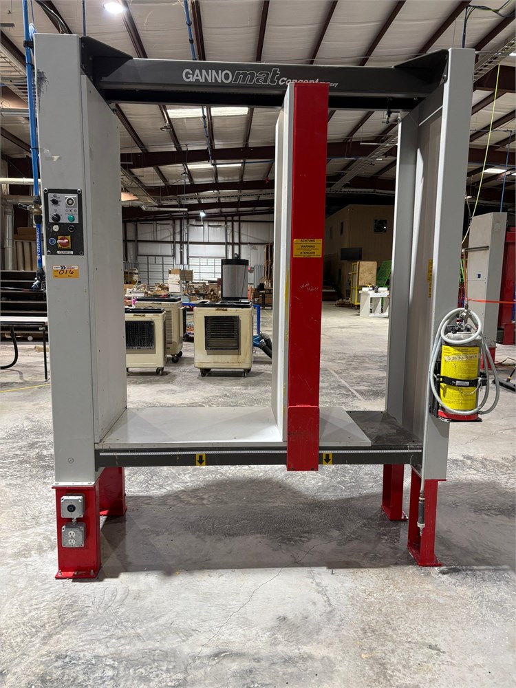 Gannomat "Concept 70 Easy" Case Clamp