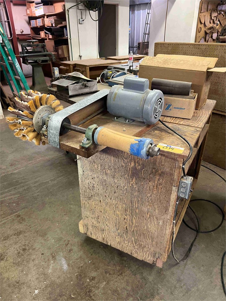 Balloon & Brush Sander