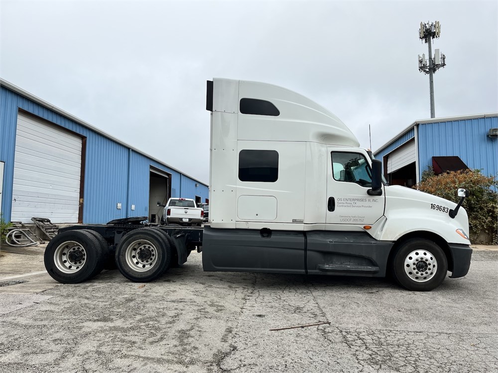 2019 International "LT-265" Semi Truck