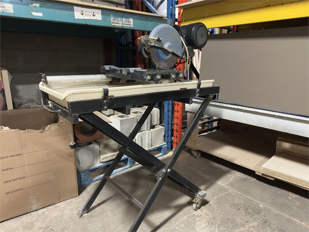 Wet Saw with Stand - Mississauga, ON