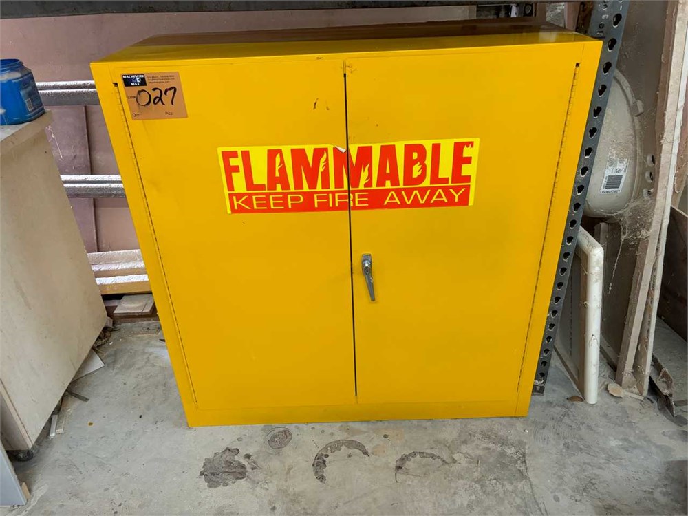 Edsal "SC300F" Flammable Storage Cabinet