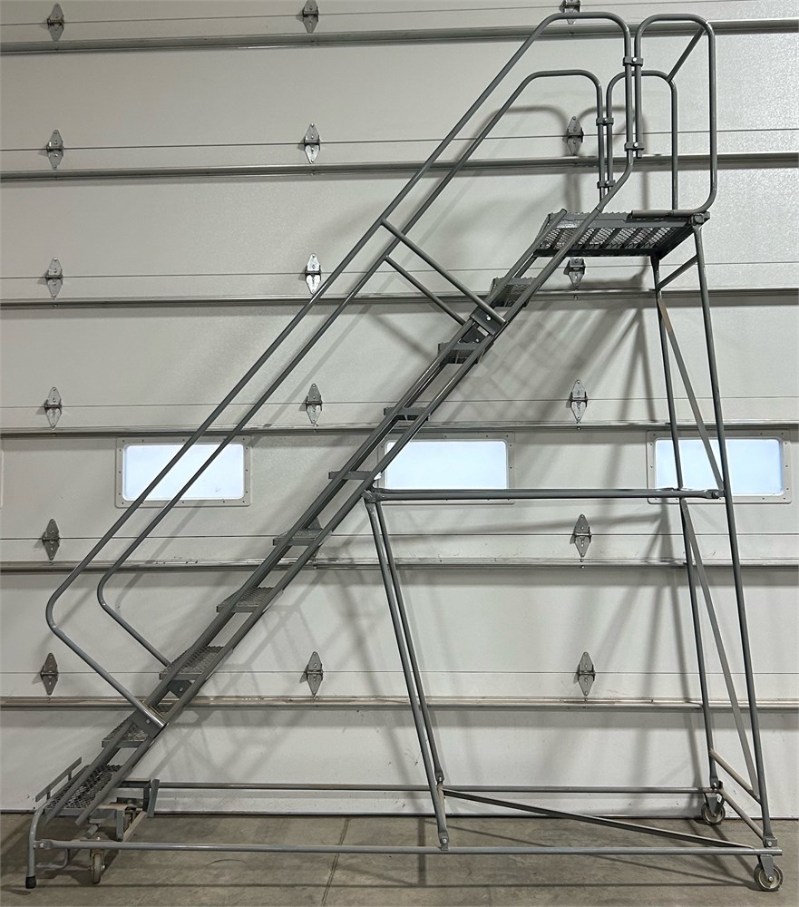 Uline "M1217" 16' Ladder