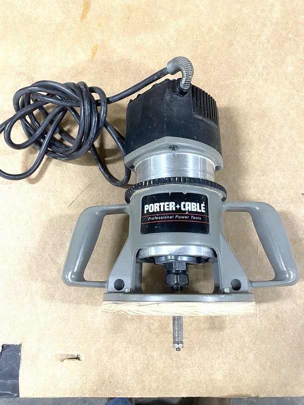 (1) Porter Cable "7518" Router