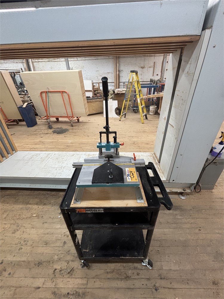 Hoffmann "MUC" Dovetail Routing Machine