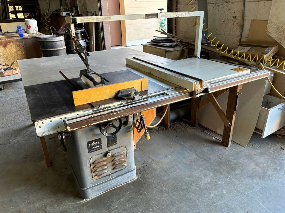 Delta "34-7616" Table Saw