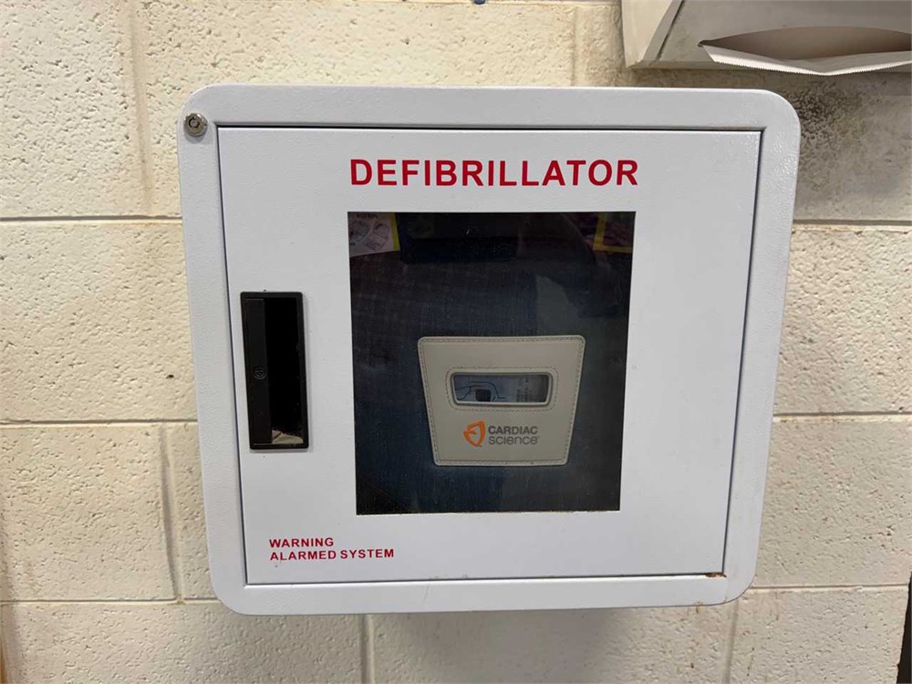 Defibrillator
