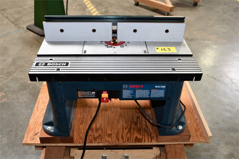 Bosch "RA1181" Router Table