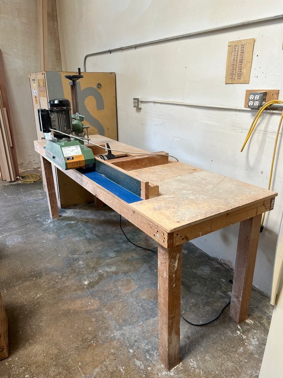 Porter Cable Custom Router Table & Feeder