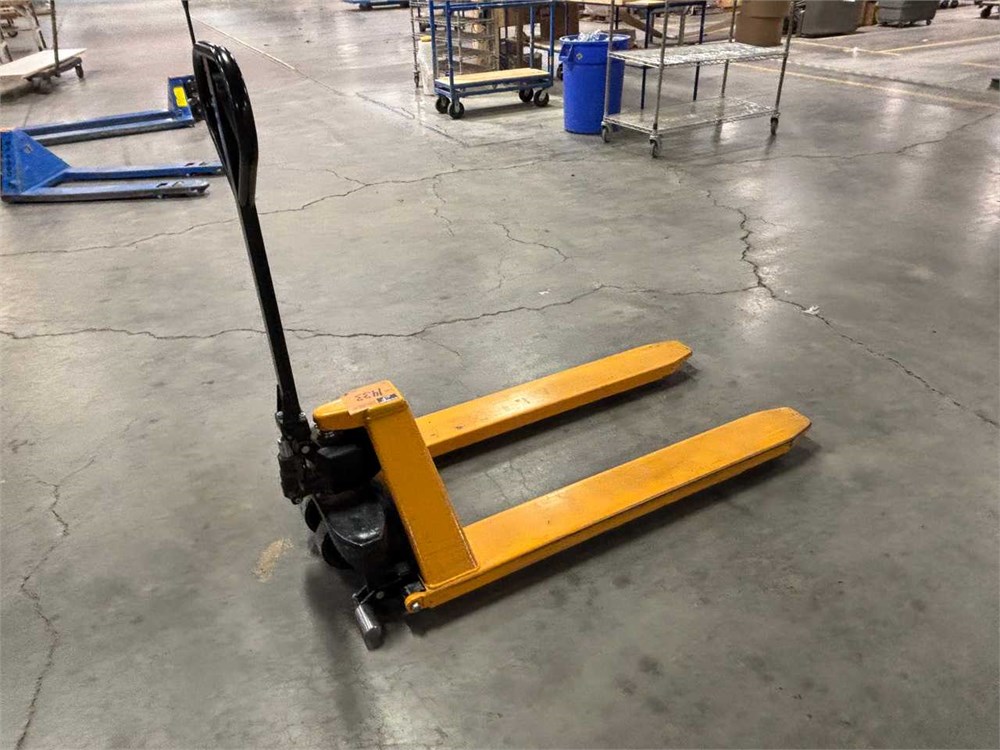 U-Line "H-1785" Pallet Jack