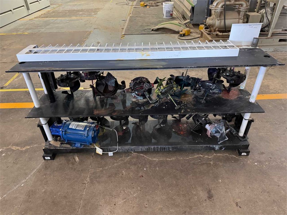 Dedoes Paint Mixing Station