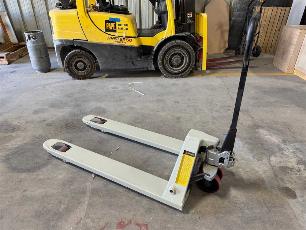 Pallet Jack, 5500 lb. Capacity