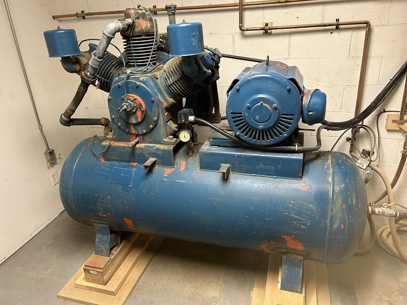 Air Compressor "25 HP" - Mississauga, ON