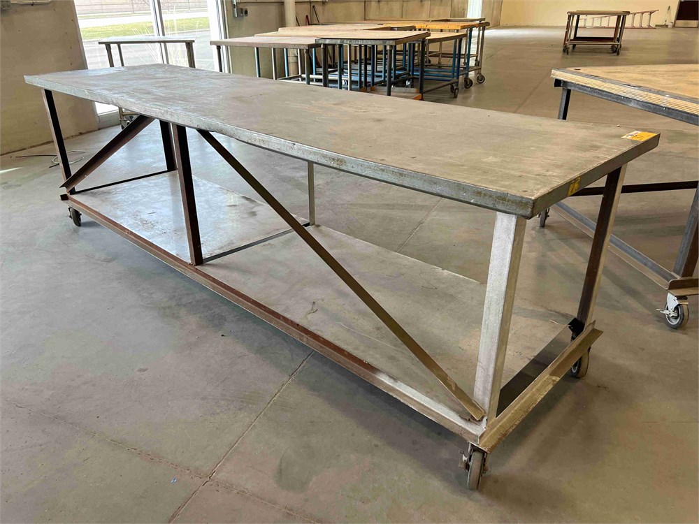 Rolling Table - Qty (1)