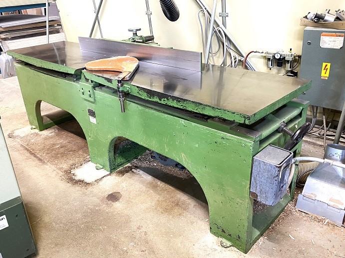 A.W. Petrie / Knappe "20 Inch" Jointer - 113" L Table