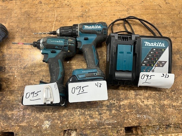 Makita Cordless Drill w/Charger