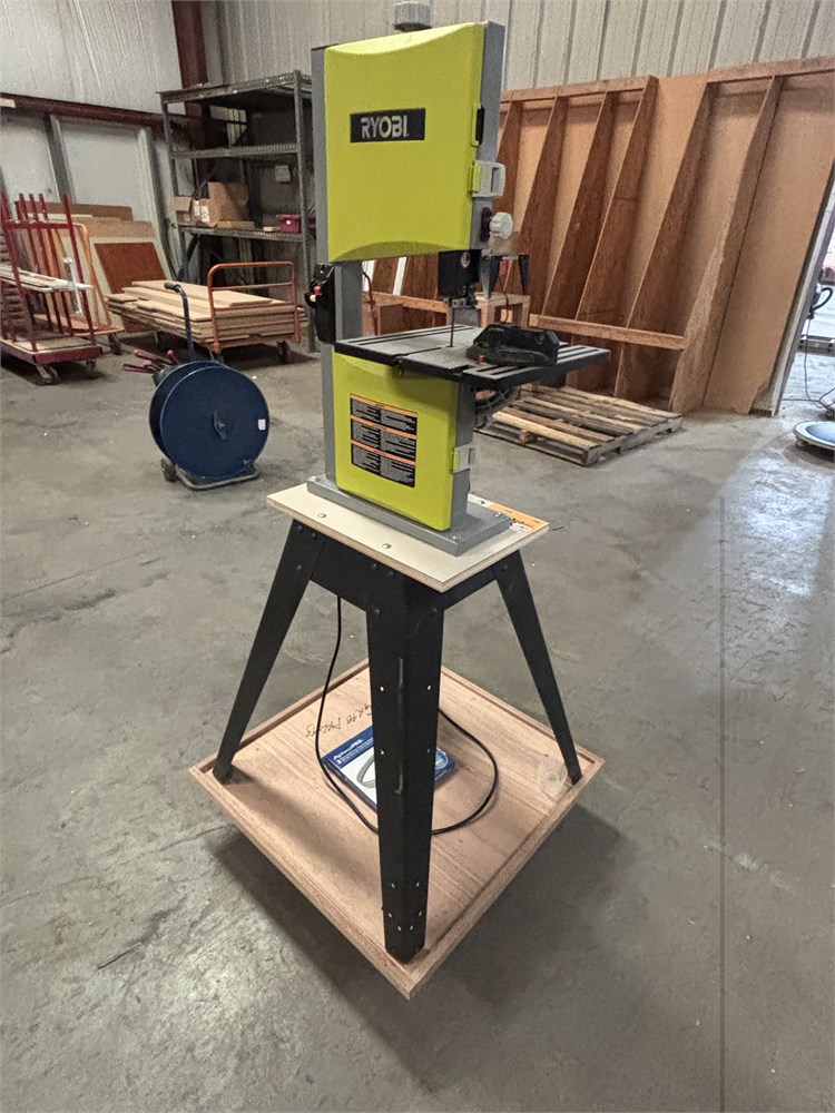 Ryobi "BS904G" Band Saw - 9"