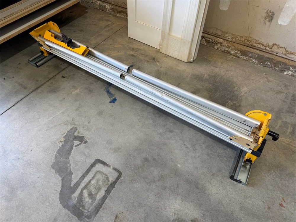DeWalt "DW7029" Chop Saw Stand