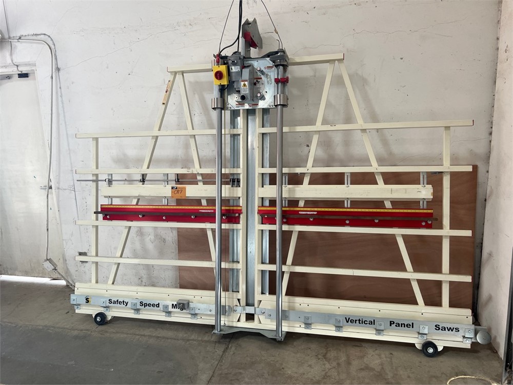 Safety Speed Cut "6400" Vertical Panel Saw