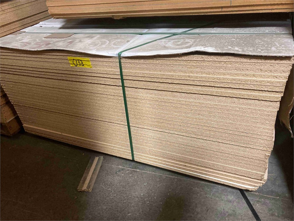 Laminated Particleboard Panels, Quantity = 32