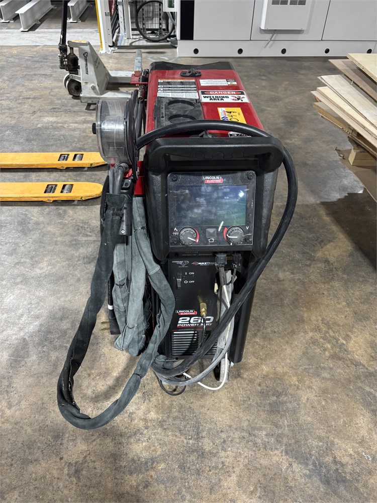 Lincoln "Powermig 260" MIG Welder
