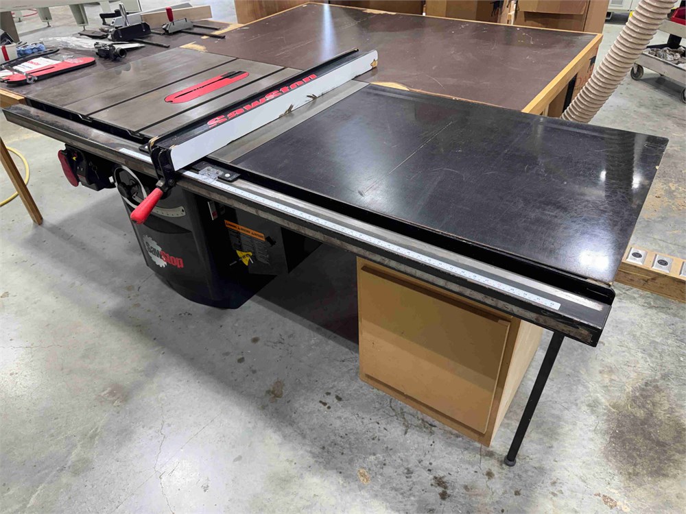 SawStop "ICS73230" 10" Industrial Cabinet Saw