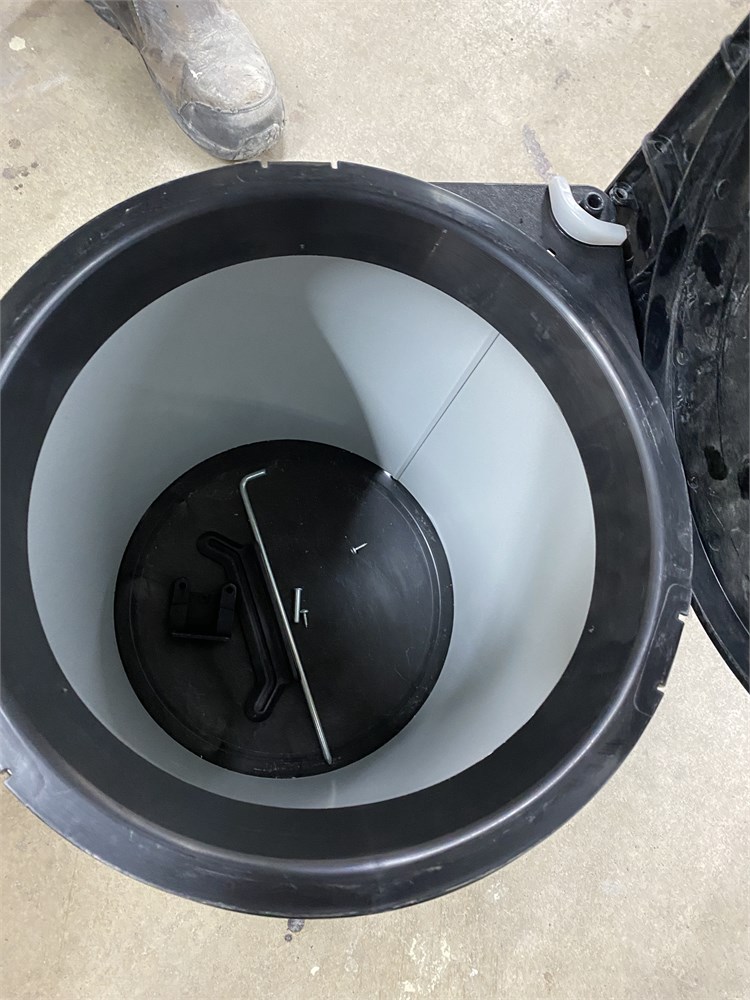 (1)  "3 Bin" Soft Close Garbage Can & (1) Door Mounted - Collingwood, ON