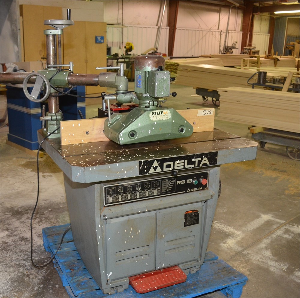 Delta "RS 15" Shaper with power feeder
