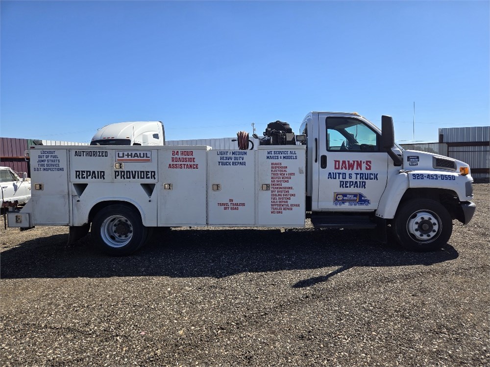 GMC "C5500" Utility Truck - Parker, AZ