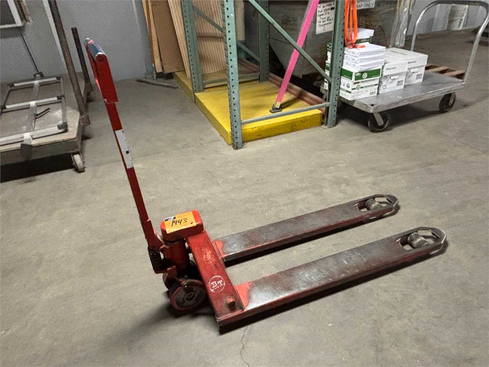 BT "L2000U-10" Pallet Jack