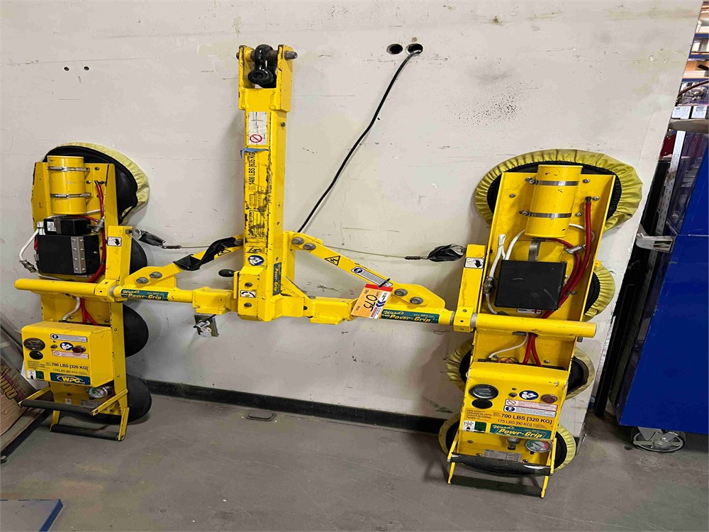 Wood's powr-Grip "PC1104DC" Vacuum Lift