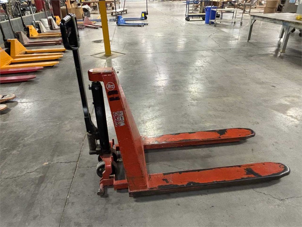 BT "HHM100" Pallet Jack