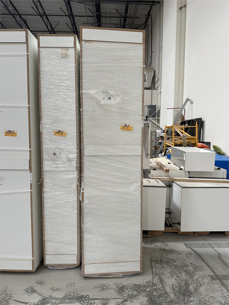 (1) Custom Cabinet