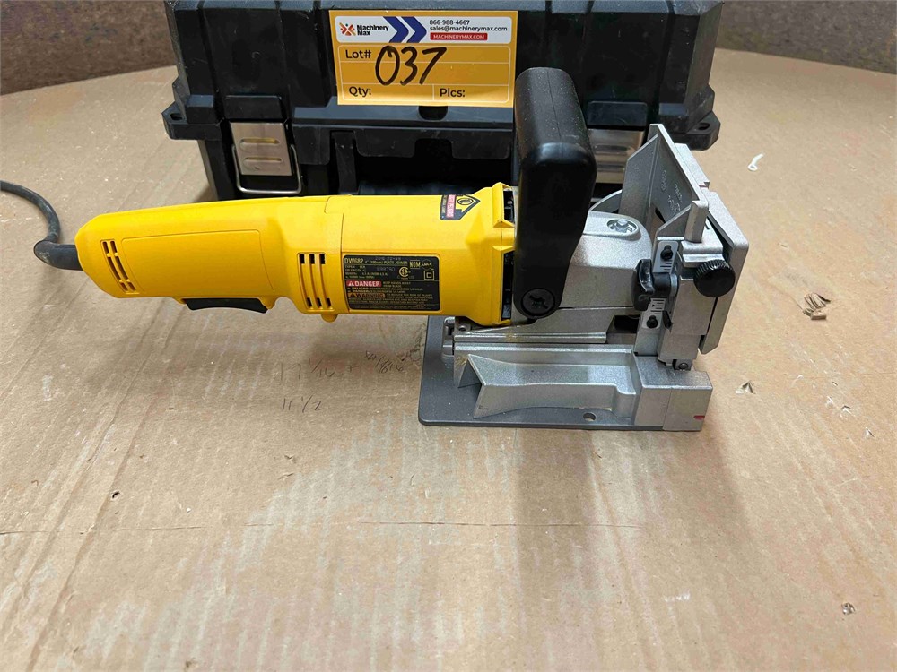 DeWalt "DW682" Plate Jointer