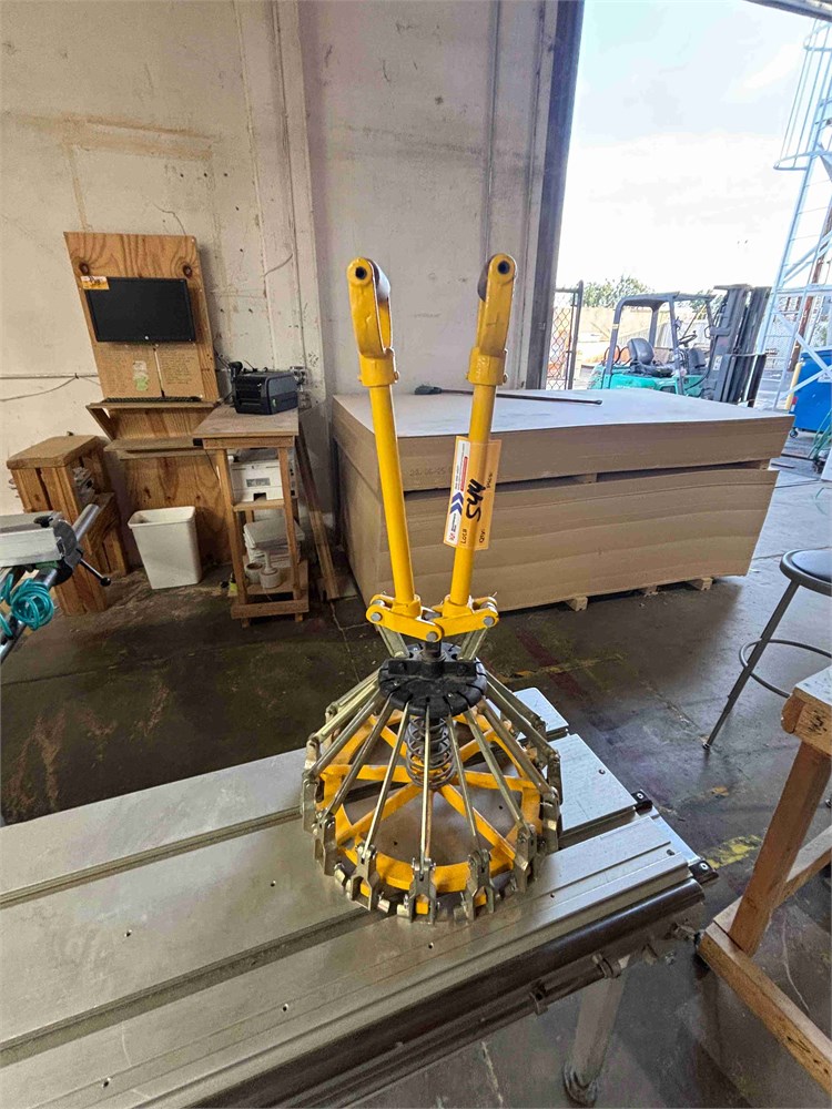 5 Gallon Can Crimper