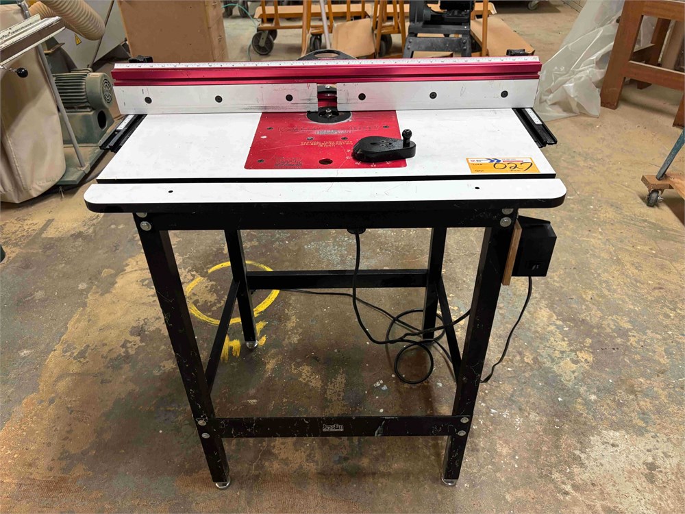 Jessem Router Table with Extra Tooling