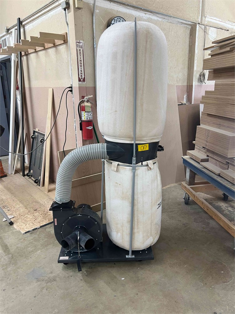 Central Machinery "97869" Dust collector