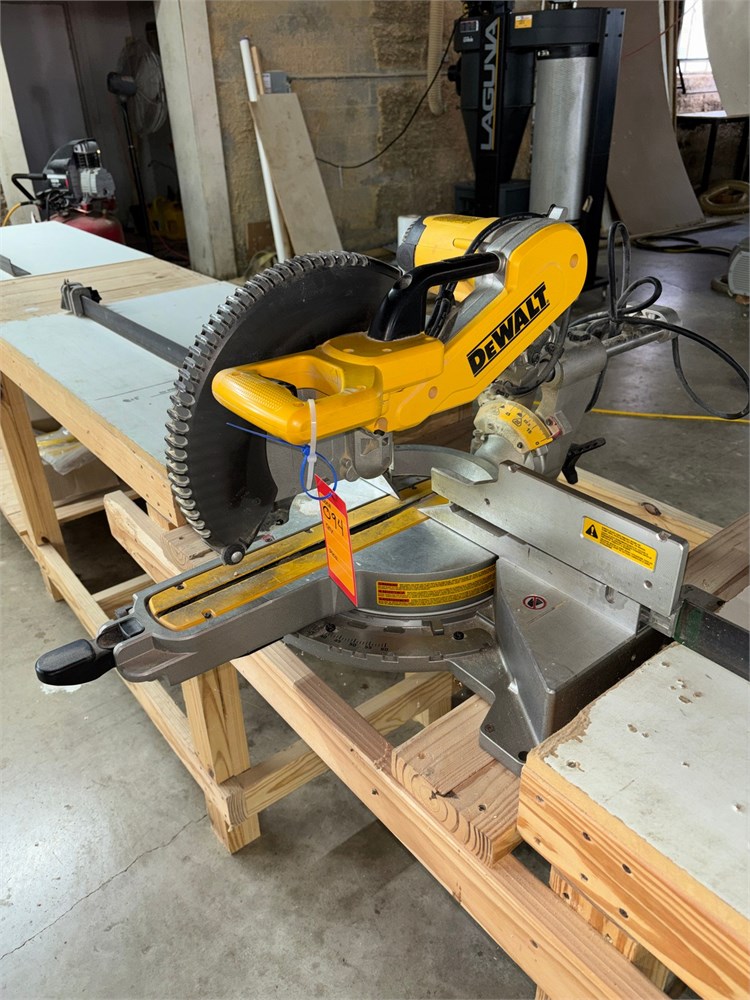 DeWalt "DWS779" Miter Saw as pictured