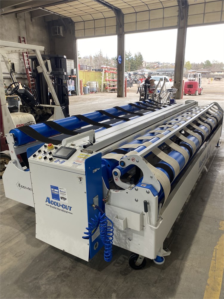 Accu Cut "Q-9" Carpet/Turf Cutting Machine (2023)