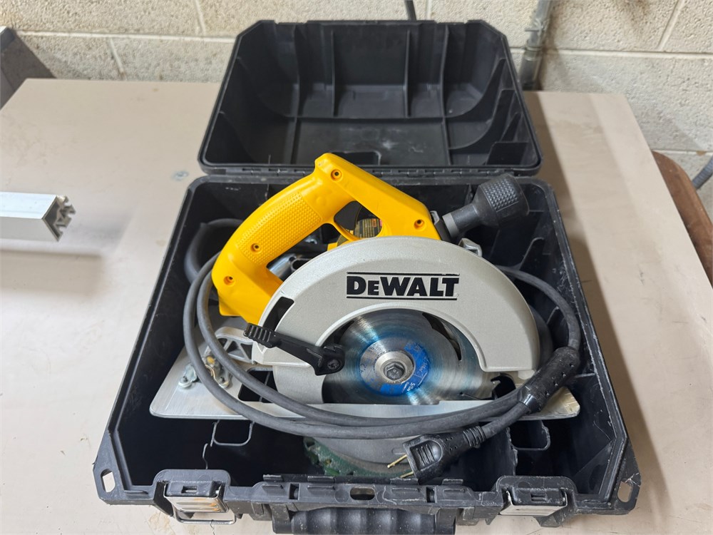 DeWalt "DW364" 7-1/4" Circular Saw