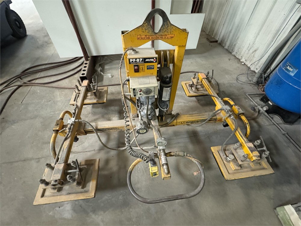 Anver "PF-07" Vacuum Lifter