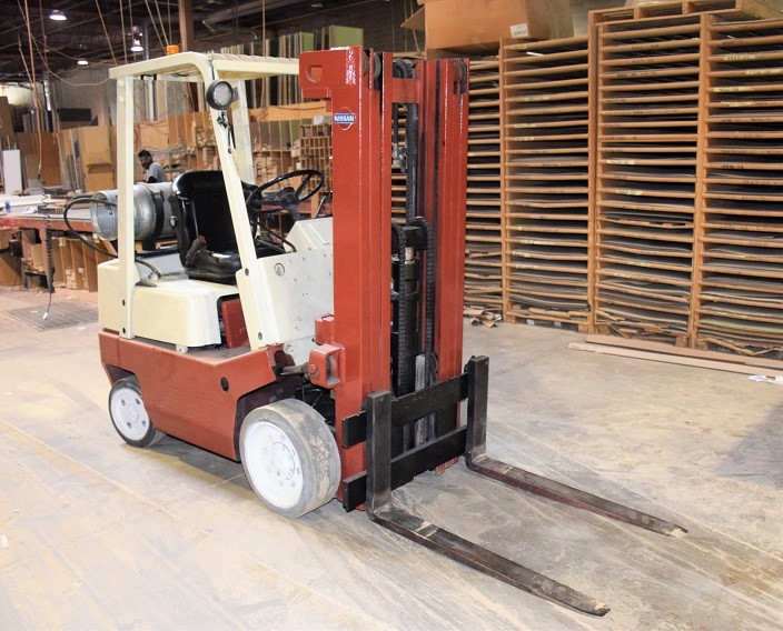 NISSAN CPF02 FORKLIFT *  3,500 LB CAPACITY, 169" LIFT HEIGHT, PROPANE